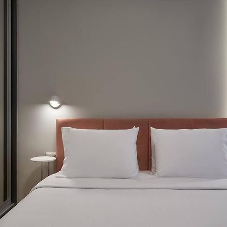 Ferienwohnung Little Gem: Modern Urban Retreat Athen Exterior foto