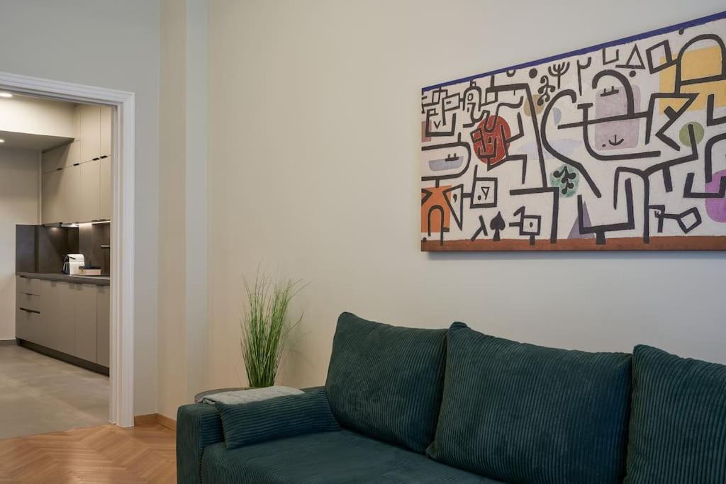 Ferienwohnung Little Gem: Modern Urban Retreat Athen Exterior foto